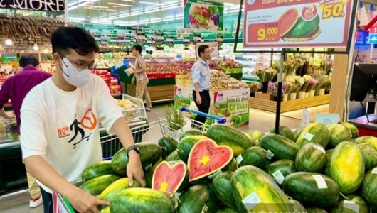 Hệ thống siêu thị, doanh nghiệp lữ hành bùng nổ khuyến mãi dịp nghỉ lễ 30/4