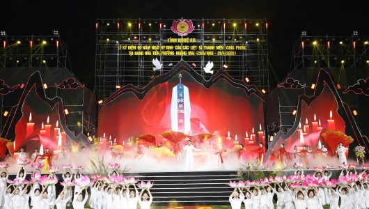 Nghệ An: Kỷ niệm 60 năm ngày hy sinh của các liệt sĩ thanh niên xung phong tại hang Hỏa Tiễn