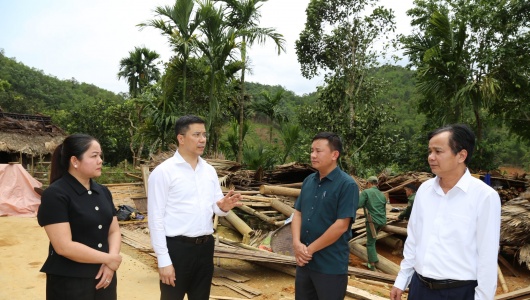 Thanh Hoá: Một học sinh tử vong do mưa lớn kèm dông lốc mạnh 