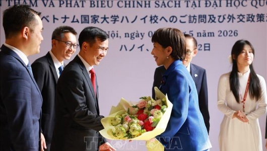 Thủ tướng Nhật Bản Takaichi Sanae phát biểu chính sách tại Đại học Quốc gia Hà Nội