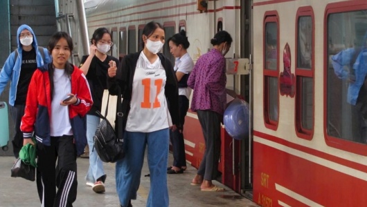 Ngành đường sắt triển khai đổi vé trực tuyến, không cần ra ga