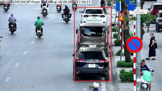 Công an Hà Nội thí điểm dùng UAV giám sát trật tự đô thị