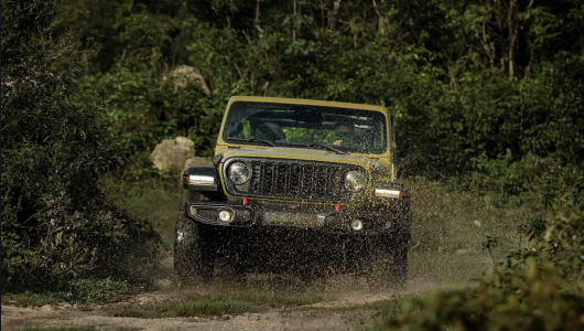 Khởi điểm từ 2,999 tỷ đồng Jeep Wrangler thế hệ mới tại Việt Nam có gì?