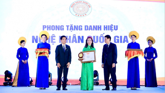 Nghệ nhân Quốc gia thư pháp Kim Sáng - Người 'giữ hồn' chữ thư pháp Việt bằng cả tâm huyết 