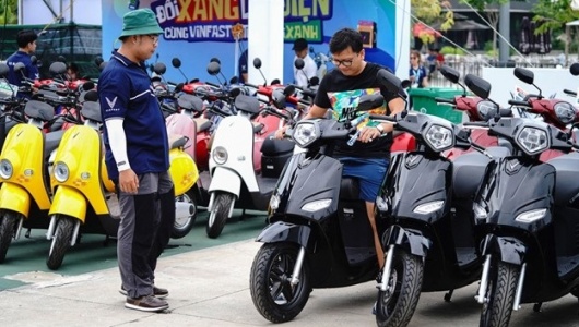 Hà Nội hỗ trợ tối đa 20 triệu đồng cho hộ nghèo chuyển đổi sang xe máy điện