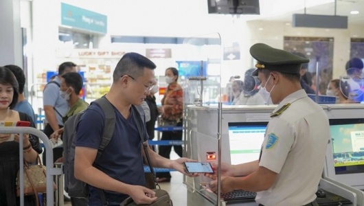 Phó Thủ tướng chỉ đạo gỡ vướng 'tạm hoãn xuất cảnh do nợ thuế' trước ngày 20/6