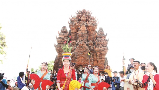 700 nghệ nhân, diễn viên tham gia Ngày hội văn hóa dân tộc Chăm năm 2026