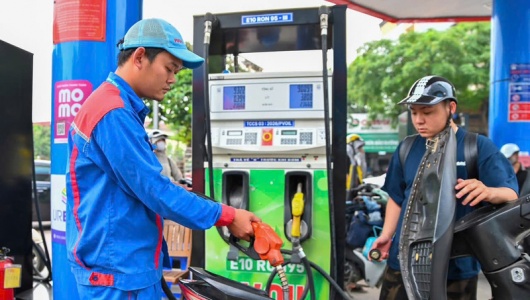 Người tiêu dùng yên tâm dùng xăng E10 sau gần 1 tháng triển khai