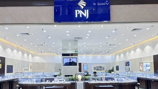 Cổ phiếu PNJ bị bán tháo sau vụ kim cương lậu liên quan công ty thành viên