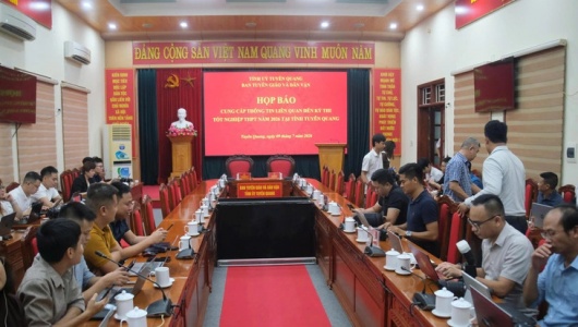 Vụ” mưa điểm 10” tại Tuyên Quang: Khởi tố phó hiệu trưởng, đề xuất thi lại cho 328 thí sinh