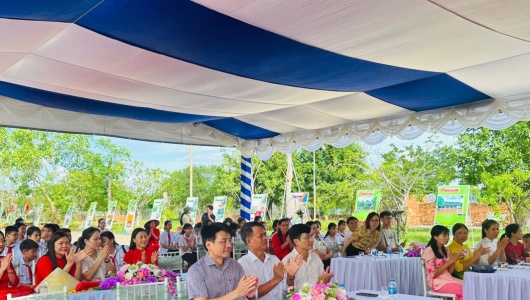 Thành Nhà Hồ khai mạc triển lãm ảnh “Di sản văn hóa phi vật thể vùng đất cố đô” 