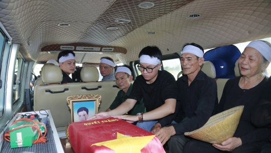 Sau hơn 50 năm, hài cốt liệt sĩ quê Thanh Hóa được đưa về quê hương an táng