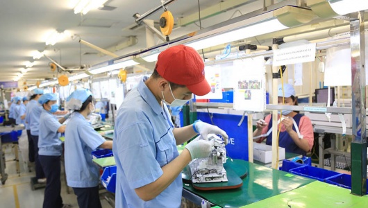 Nghị quyết 10-NQ/TW: 'Đòn bẩy' để doanh nghiệp Việt tham gia sâu vào chuỗi giá trị toàn cầu
