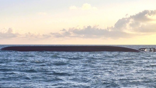 Xuyên đêm cứu 4 thuyền viên trên vùng biển Cà Mau