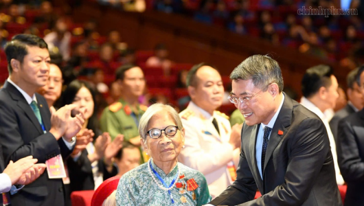 Thủ tướng phát động phong trào 'Đẩy mạnh chăm lo người có công với cách mạng'