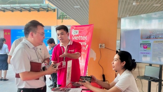 Các địa phương tăng tốc chiến dịch 100 ngày tháo gỡ 'điểm nghẽn' chuyển đổi số