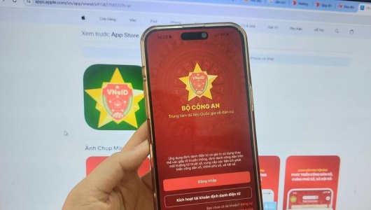 Miễn lệ phí qua VNeID và siết chặt quy định giao thông, phiên tòa