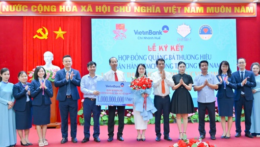 Ban Tổ chức Festival Huế và VietinBank ký kết hợp đồng tài trợ Cuộc thi “Nữ hoàng Trang sức Việt Nam 2026”