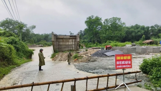 Thanh Hóa: Sơ tán 469 khẩu ra khỏi vị trí sạt lở nguy hiểm