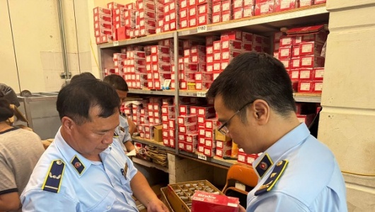 Hơn 3.500 vụ buôn lậu, hàng giả bị xử lý trong một tháng
