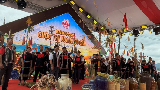 Tôn vinh nghệ nhân và người giữ bí quyết làm rượu!