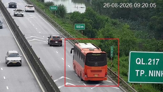 Phó Thủ tướng yêu cầu rà soát, đánh giá kỹ quy định về khoảng cách an toàn trên cao tốc