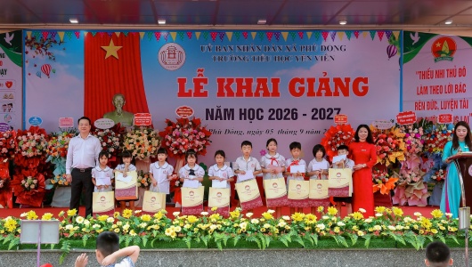 Phù Đổng đón năm học mới, khơi dậy khát vọng từ những mái trường