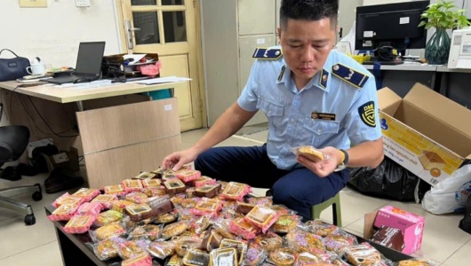 Hà Nội tăng cường kiểm tra, kiểm soát thị trường bánh Trung thu