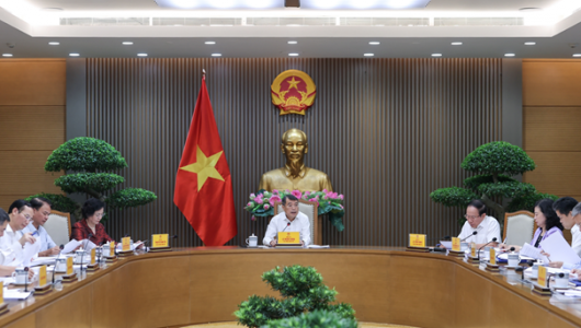 Không để cơ sở y tế thiếu trang thiết bị, người dân thiếu thuốc vì vướng cơ chế