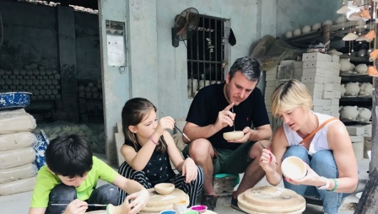 Chuyển đổi số làng nghề Việt: Khi tinh hoa di sản được 'chắp cánh' công nghệ