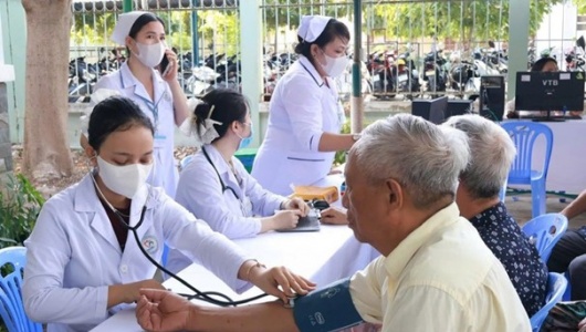 Thủ tướng chỉ đạo triển khai khám sức khỏe miễn phí cho người dân thực chất, hiệu quả