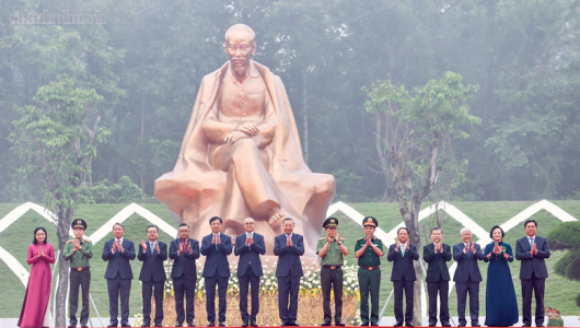 Tổng Bí thư, Chủ tịch nước Tô Lâm dự lễ khánh thành tượng đài 'Bác Hồ với Ngày hội non sông'