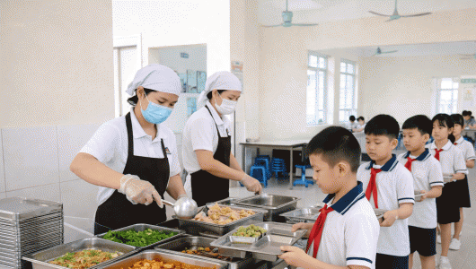 Làm rõ trách nhiệm, thẩm quyền tổ chức bữa ăn nội trú, bán trú trong trường học