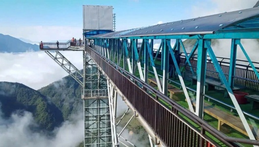 Khu du lịch Cầu kính Rồng Mây hoạt động trở lại