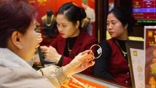 Giá vàng hôm nay 5/10: Thế giới hồi phục nhẹ, trong nước đi ngang