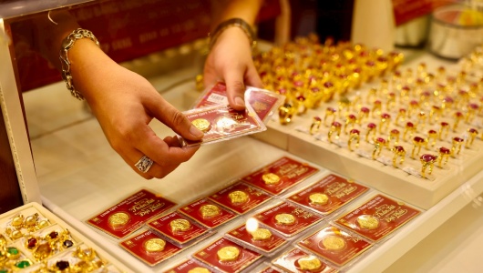Giá vàng hôm nay 17/10: Vàng SJC lên gần 144 triệu đồng/lượng