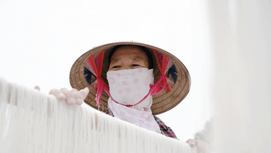 Từ nguy cơ mai một, làng nghề truyền thống mì gạo Hùng Lô tìm đường ra thị trường quốc tế