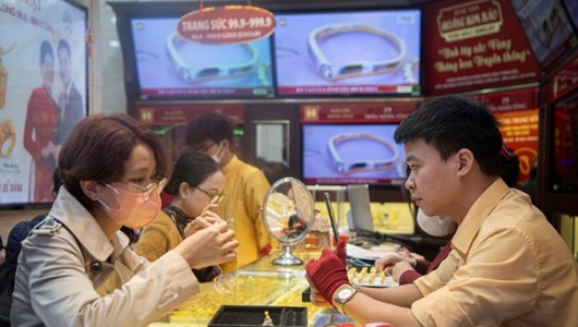 Giá vàng hôm nay 28/10: Vàng SJC và nhẫn trơn đồng loạt tăng