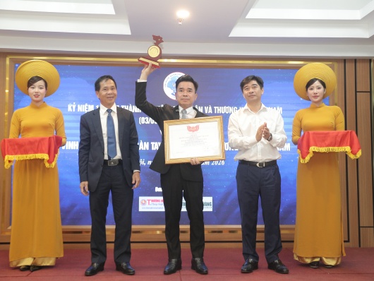 Nhân dịp kỷ niệm 13 năm thành lập Hội Nghệ nhân và Thương hiệu Việt Nam: Vinh quang trí tuệ bàn tay vàng – Tự hào thương hiệu Việt Nam
