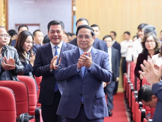 Thủ tướng chỉ đạo ngành công thương phải phát huy '6 tiên phong'