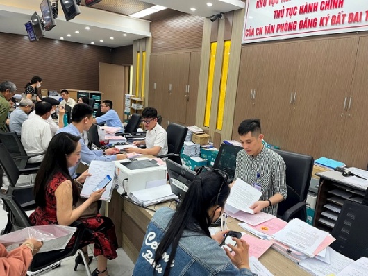 Cắt giảm thủ tục hành chính, điều kiện kinh doanh để giảm chi phí tuân thủ cho doanh nghiệp