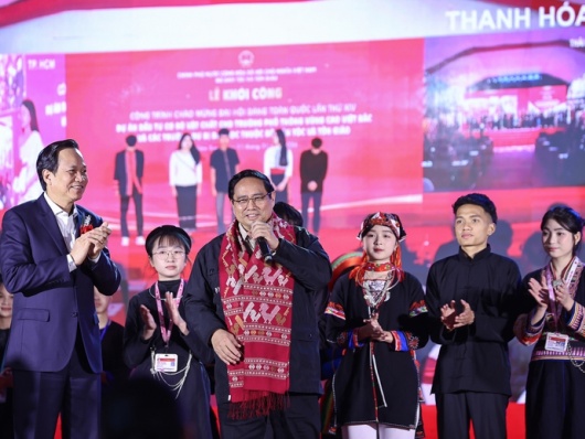 Xây dựng trường học khu vực miền núi, đồng bào dân tộc để gieo chữ, giữ nước 