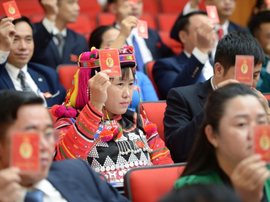 Cấm dùng thẻ đảng viên để cho thuê, cầm cố, vay mượn tiền