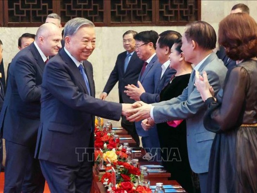 Tổng Bí thư Tô Lâm dự Chương trình giao lưu nghệ thuật 'Tâm hồn Nga trong lòng Việt Nam'