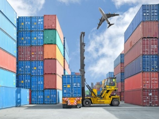 Hoả tốc hỗ trợ thủ tục cho doanh nghiệp trước biến động Trung Đông