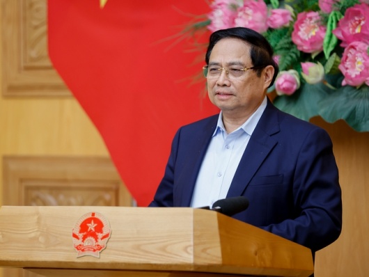 Thủ tướng: Không để thiếu xăng dầu, năng lượng