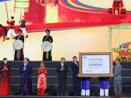 Dấu ấn văn hóa Kinh Bắc: Tranh Đông Hồ và Quần thể Yên Tử trở thành di sản UNESCO