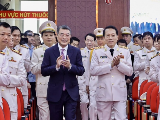 Thủ tướng Lê Minh Hưng: Cảnh sát hình sự tiếp tục là lực lượng tiên phong, sắc bén, mưu trí, dũng cảm trong đấu tranh phòng, chống tội phạm