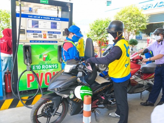 Xăng sinh học E10: Lợi ích kép cho kinh tế và môi trường