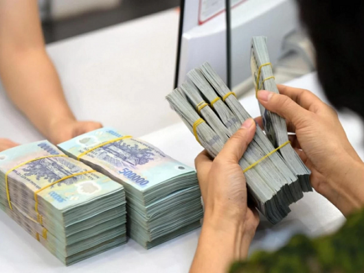 Lãi suất huy động tăng trở lại, chuyên gia cảnh báo áp lực chi phí vốn